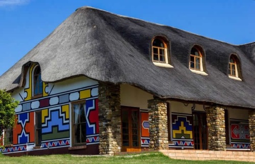Addo Palace Ndebele Bush Lodge 